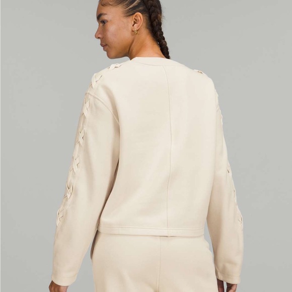 Lululemon Braided Sleeve Pullover White Opal size Large - Picture 2 of 8